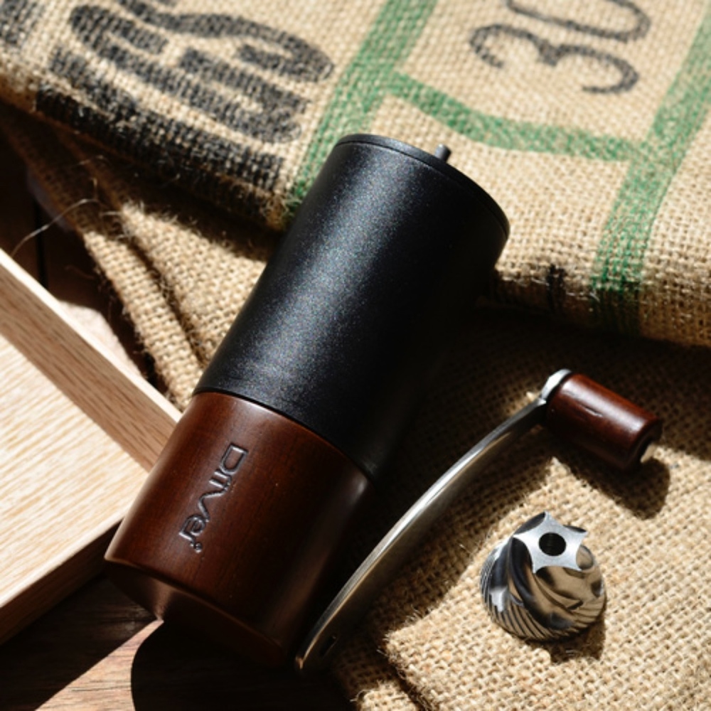 Manual Coffee Bean Grinder Wooden Crank Mill Burr